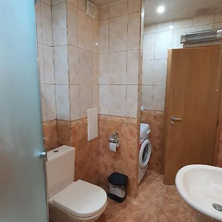Minimalistic 1br Flat With A Parking Spot * Várna