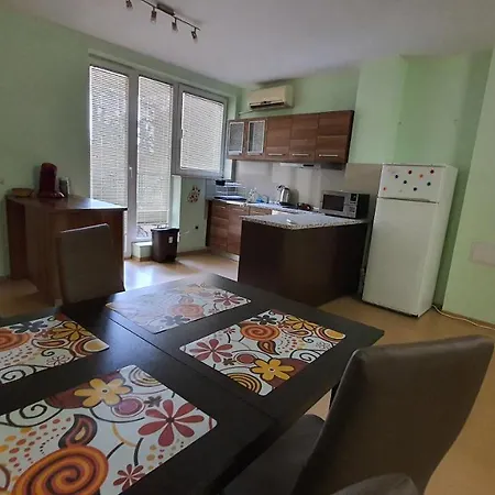 Minimalistic 1br Flat With A Parking Spot Apartman Várna